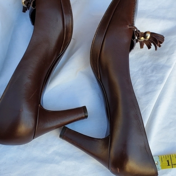 Salvatore Ferragamo fringe pumps 8 - Picture 5 of 12